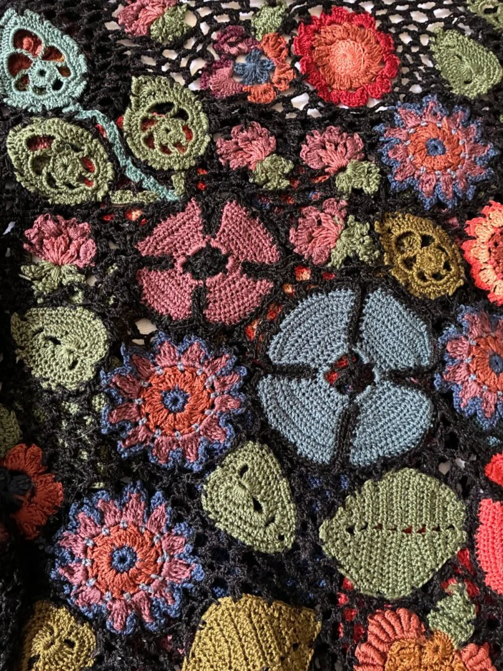 Peruvian Connection Millefiori Wildflower Hand-crocheted Sweater - Picture 7 of 14